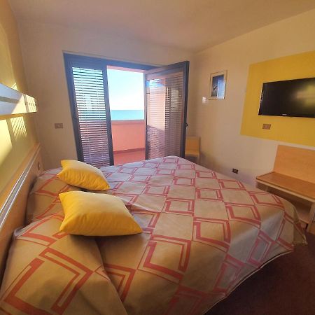 Hotel Antares Grado Extérieur photo