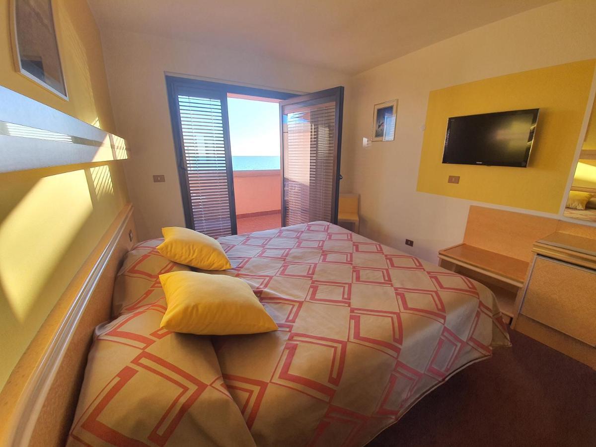 Hotel Antares Grado Extérieur photo