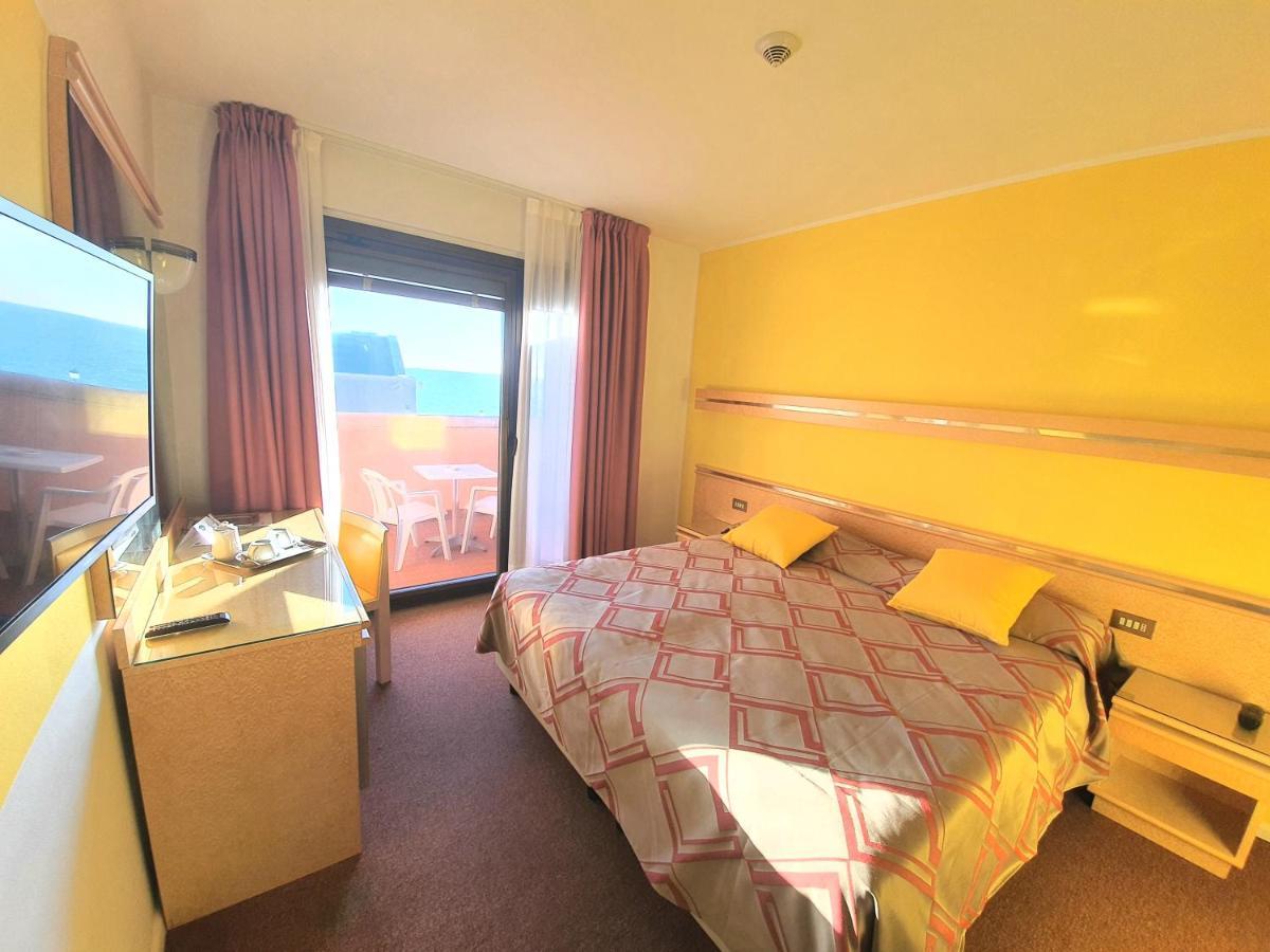Hotel Antares Grado Extérieur photo
