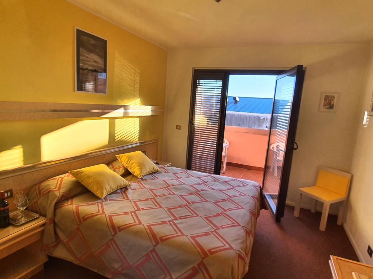 Hotel Antares Grado Extérieur photo