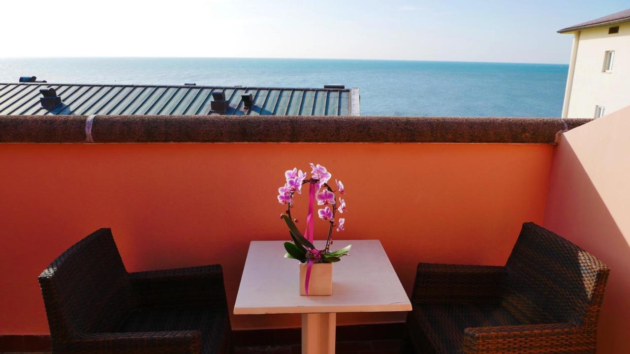 Hotel Antares Grado Extérieur photo